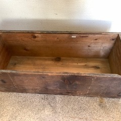 アンティークな大工道具箱(蓋なし)