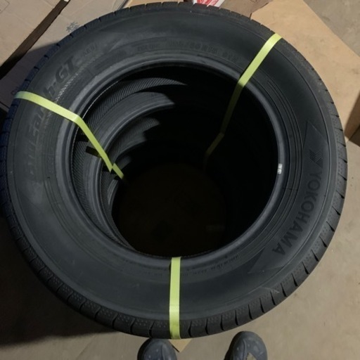 【サイズ間違ってました】新品サマータイヤ4本