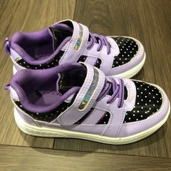 女の子　スニーカー　19cmの画像