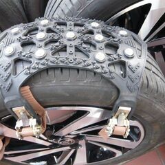 1タイヤチェーン　非金属　トヨタライズの１７インチホールで使用