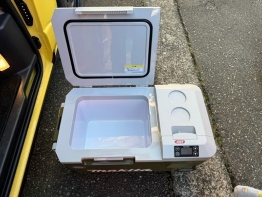 【中古】マキタ(Makita) 充電式保冷温庫（オリーブ） 40Vmax 本体のみ