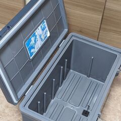 クーラーボックス 　釣りやキャンプでお使いください。　0円です。の画像