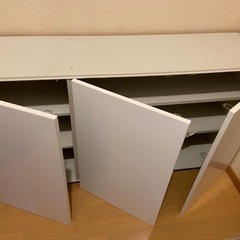 キッチン吊戸棚の画像