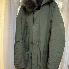 ユニクロ　ジャンパー　サイズXL  (メンズ）