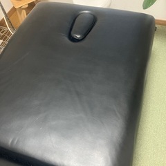 マッサージベッド