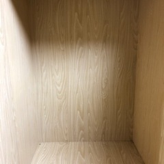 パイン材化粧板 クローゼットの画像