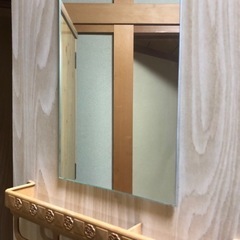 パイン材化粧板 クローゼットの画像