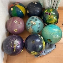 ボーリングのボール8個とバック等まとめて(ジャンク品)