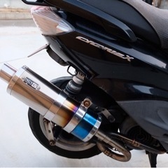 ヤマハ　シグナスx se12j 社外マフラーの画像