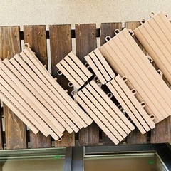 陶磁器タイル（TOTOバーセア）全95枚