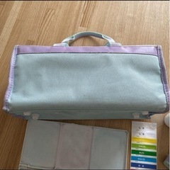 女の子 絵の具セットの画像