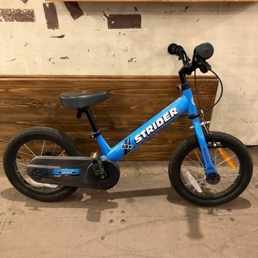 【売約済み】　STRIDER 14x ストライダーフォーティーンエックス 子供用 自転車　子供　子ども　クリスマス　プレゼント　青　ブ