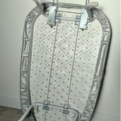 【無料】アイロン台　ニトリの画像