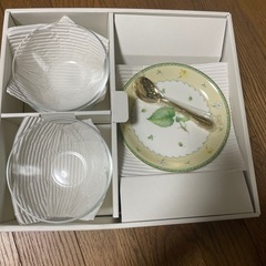 NARUMI CHINA 花柄のお皿とガラスボウルとスプーンのセット×５の画像