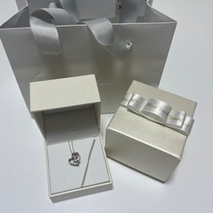 天使の卵ねこネックレスの画像