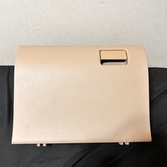 20アルファード グローブボックス
