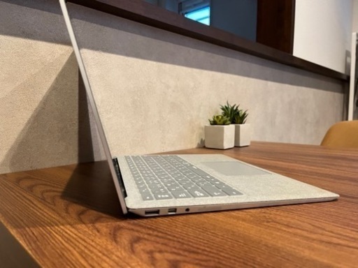 ノートパソコン Surface Windows10 薄型