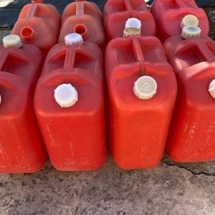 ポリタンク　ガソリン携行缶の画像