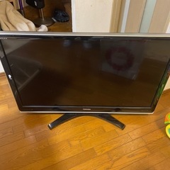 液晶テレビ
