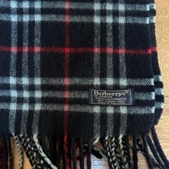 バーバリーのマフラーの画像