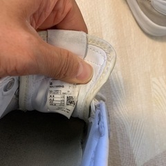 ニューバランス靴　23.5センチの画像