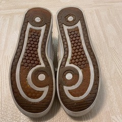 ニューバランス靴　23.5センチの画像