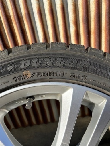 値下げ。ホイール付きスダットレス　ウインターマックス　195 50 16  溝たっぷり有り