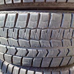 ダンロップ VW02 225/65R17 中古スタッドレスタイヤ 4本セット 工賃込み