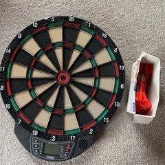 ダーツボード　矢　セットの画像