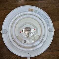 【お話し中】シーリングライト（6～8畳用？）あげますの画像