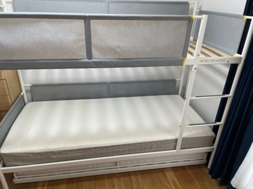 IKEA VITVAL 二段ベッド　+エキストラと専用マットレス2枚