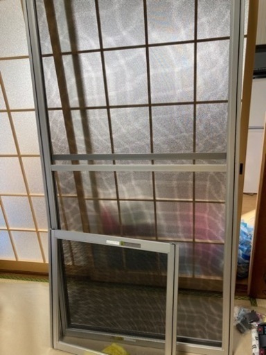網戸サッシ　大2枚　小1枚　まとめて5000円　市営住宅などに