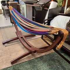 Vivere 木製スタンドハンモック トロピカルカラー（直接取引）