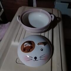 最終値下げ‼️新品、未使用✨鍋、土鍋、鍋蓋。珍しい猫デザイン😸猫、猫好き、鍋、土鍋（１人〜２人用）、鍋料理や湯豆腐や韓国料理からハンバーグなど、和食から洋食、韓国料理までから、インテリアにもなります😺の画像
