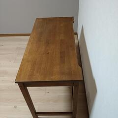 パソコンデスクの画像