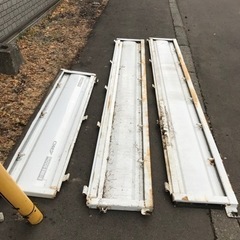 マツダ　ボンゴトラック　あおり部分