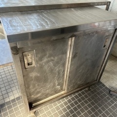 【取引決定】引き取り限定 家具 業務用 作業台 収納 ラック 棚...