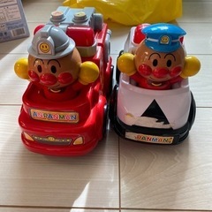 アンパンマン消防車　アンパンマンパトカー