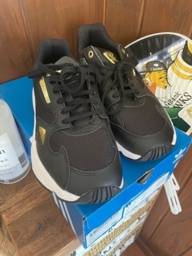 adidasスニーカー