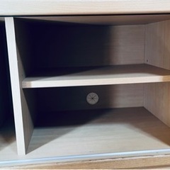 テレビボードの画像