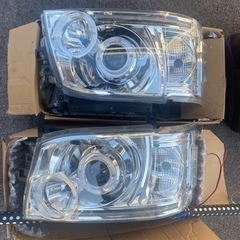 ハイエース　イカリング　ヘッドライト