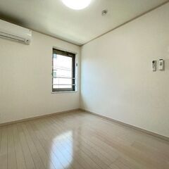 ☆新築！　★角部屋！　☆オートロック！　★バストイレ別！　☆浴室乾燥機！　★1口ガスキッチン！　日暮里・舎人ライナー 扇大橋 徒歩11分　日暮里・舎人ライナー 高野 徒歩14分　オシャレなアパート　木造3階建て2階部分 - 足立区