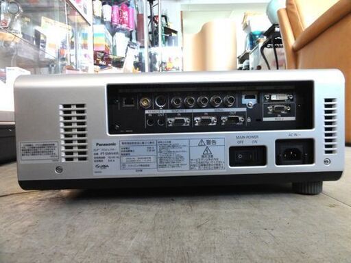 パナソニック 業務用 1チップDLP方式プロジェクター PT-DW640S 2014年製 ランプ使用157/157時間 リモコン付き 