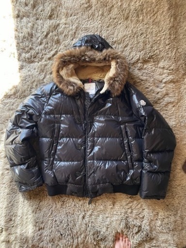 モンクレール　ブルガリ　サイズ4