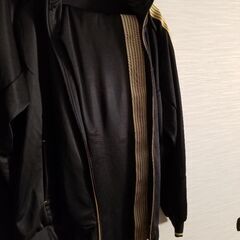 3500円→2000円。25日まで値下げ。早い者勝ち。Reebokジャージ美品。Mサイズ。の画像