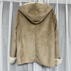 【新品】niko and...フェイクムートンショートコートMの画像