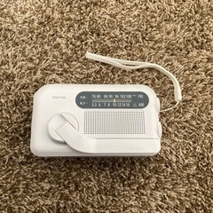 手回し充電防災ラジオ