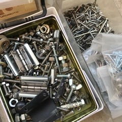 【終了】大工道具一式(かんな釘カッターレンチサンダー刃等の画像