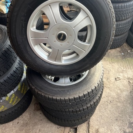 スタッドレスタイヤ4本セート