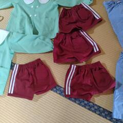 平原保育園、園児服の画像